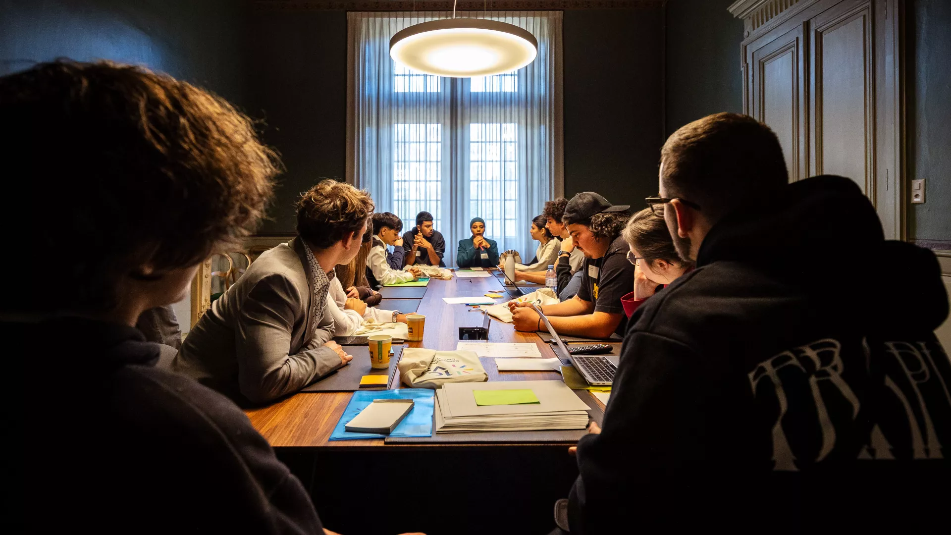 Commission thématique L'impact de la dette sur le budget des jeunes et des familles