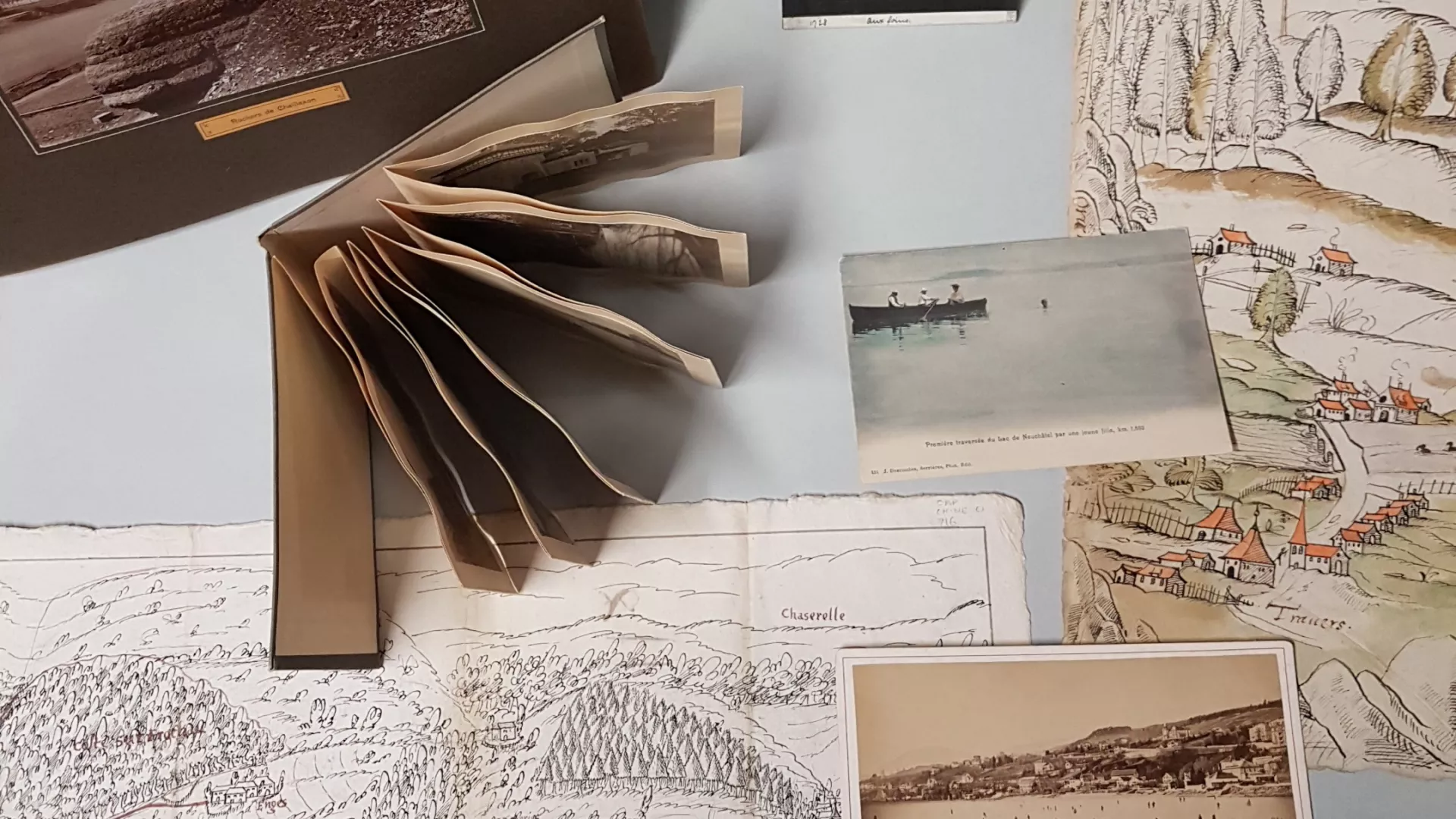 Documents d'archives illustrant la variété des sources possibles, notamment des images