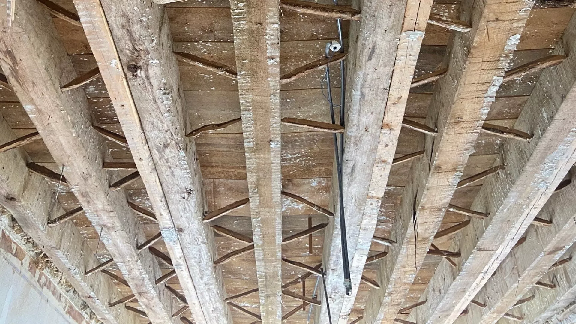 Vue d'un plafond en chantier